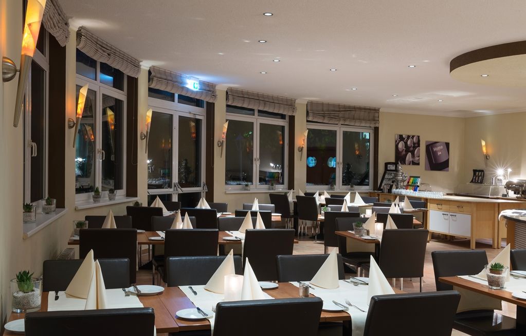 Hotel Bochum Wattenscheid Affiliated By Melia Restaurant photo